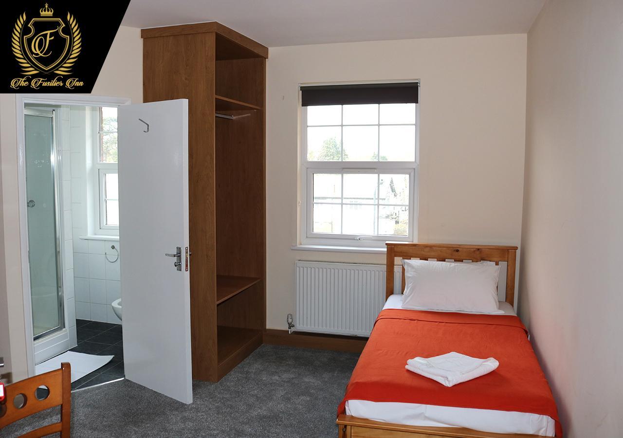 Fusilier Inn Wembley Екстериор снимка