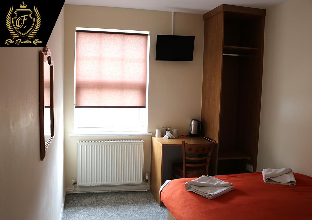 Fusilier Inn Wembley Екстериор снимка